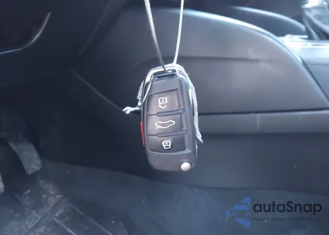 2017 Audi A3 Premium из США, поврежденный, VIN WAUB8GFF1H1032979